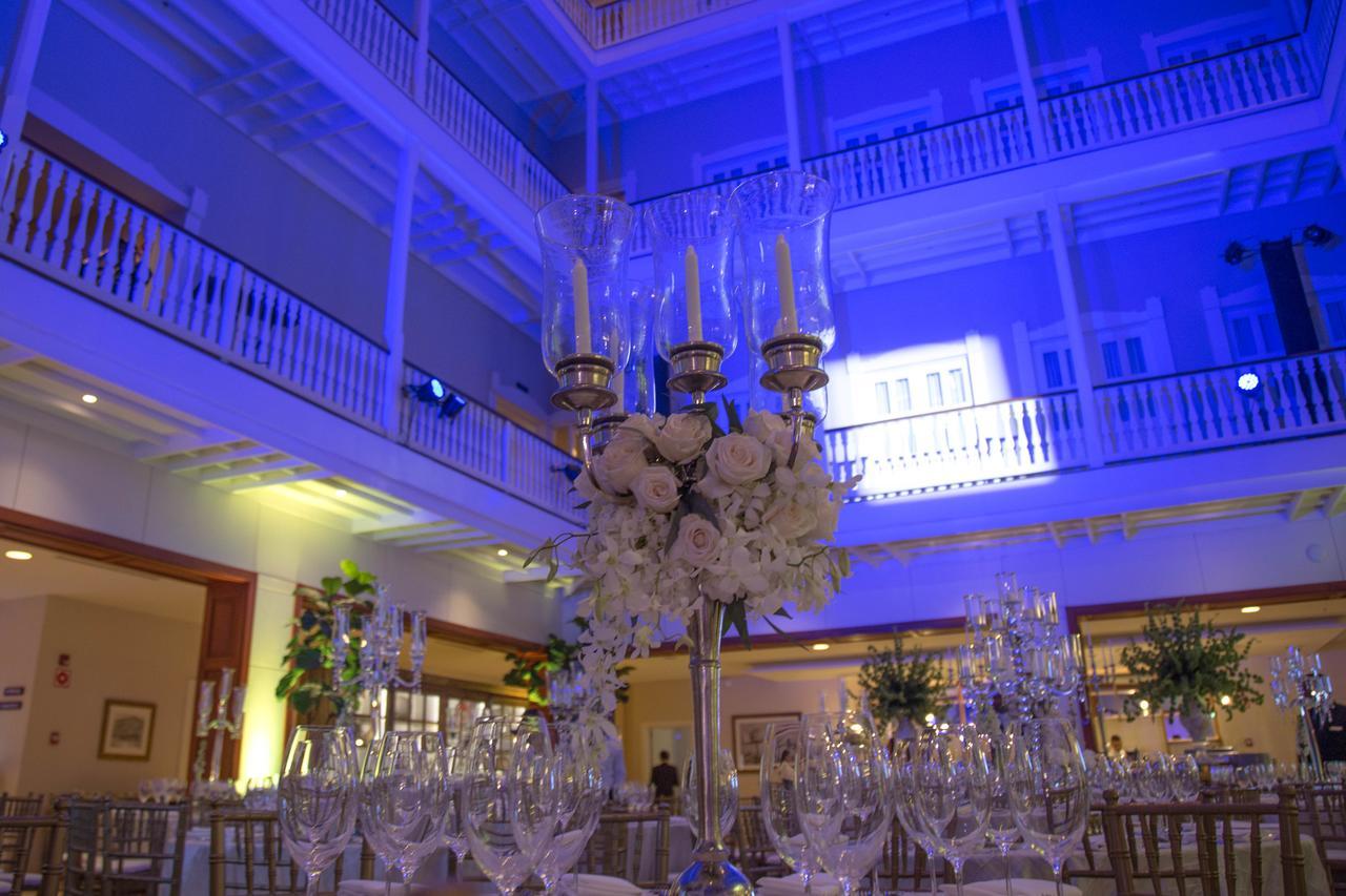 Central Hotel Panama Casco Viejo Exterior photo The Long Room at the Guildhall